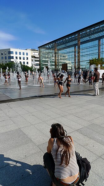 File:Parc André Citroën, Paris August 2009 015.jpg