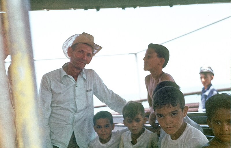 File:People in Cuba 1972 PD 4.jpg