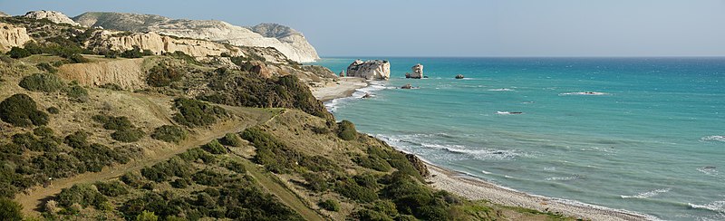 File:Petra Tou Romiou 00669.jpg