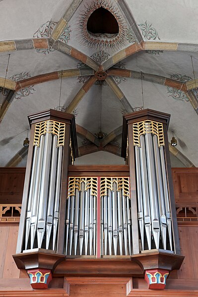 File:Pfarrkirche Mariä Himmelfahrt, Anthering 09.jpg