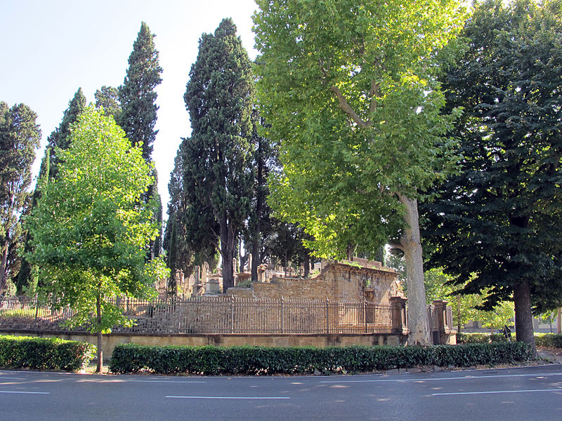 File:Piazzale donatello, cimitero inglese 03.JPG