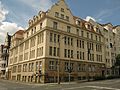Ehemaliges Geschäftshaus der Stickerei-Manufaktur Johannes Singer in geschlossener Bebauung