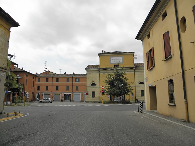 File:Porta Garibaldi (San Giovanni in Persiceto).JPG