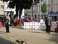 Porte drapeau des anciens combattants des 115e 315e 117e 317e 271e R.I. au monument Lafayette le Mans le 20 mai 2007.
