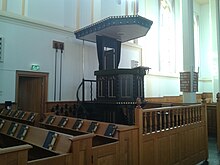 [1] Gotteshaus: Kirche von innen