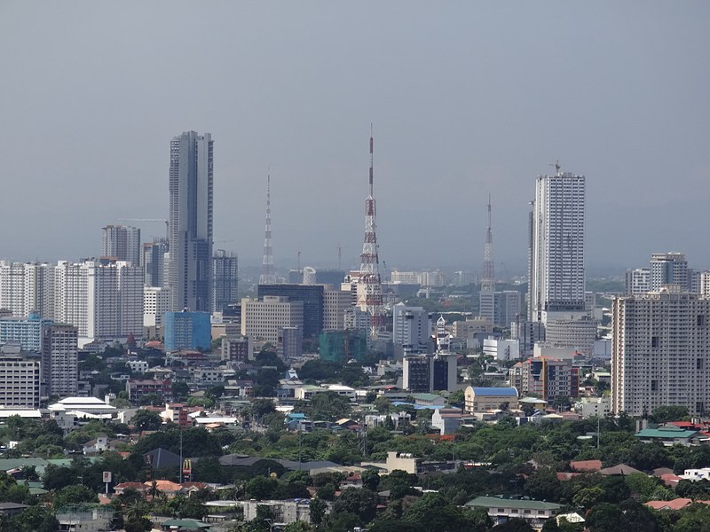 800px-Quezon_City_skyline_-_South_Triangle_with_TV_towers_%28from_Mezza_2%29_%28Quezon_City%29%282018-05-12%29.jpg