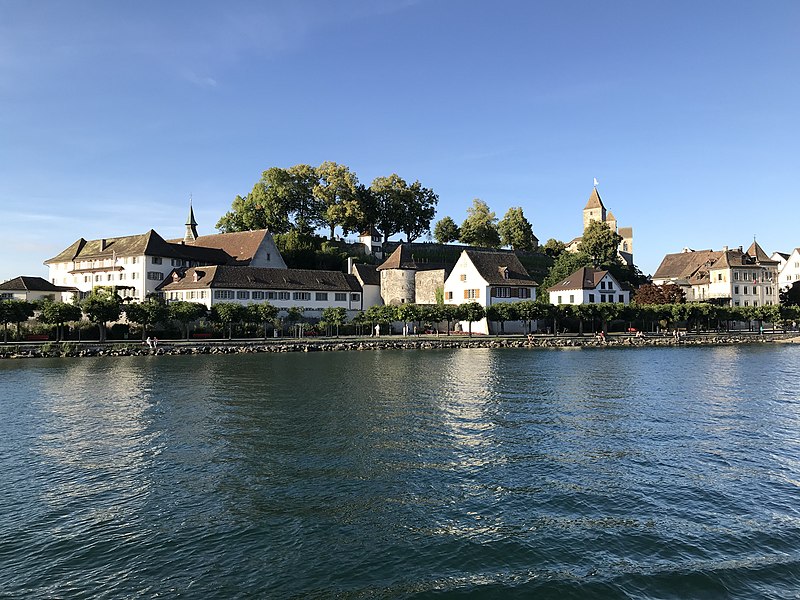 File:Rapperswill, Zurich Lake 2019 05.jpg