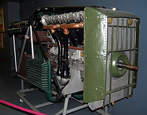 Renault 12Fe aero-engine, Musee de l'Air et de l'Espace, Le Bourget, Paris. (8127534396).jpg