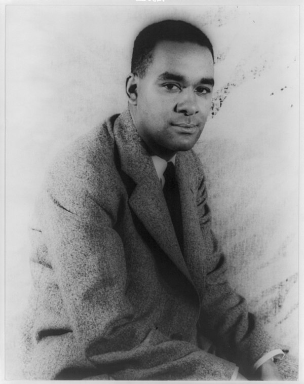 Wright in a 1939 photograph by Carl Van Vechten