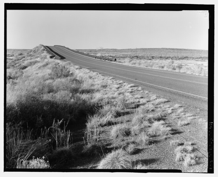 File:Road view towards Burlington Northern Sante Fe Railroad over crossing. Looking NNW. - Petrified Forest National Park Roads and Bridges, Holbrook, Navajo County, AZ HAER AZ-58-8.tif