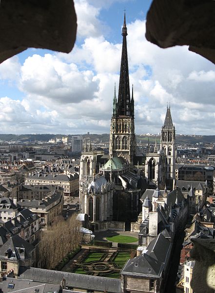 File:Rouen Cathédrale Notre-dame vue du clocher de l'église Saint Maclou.jpg