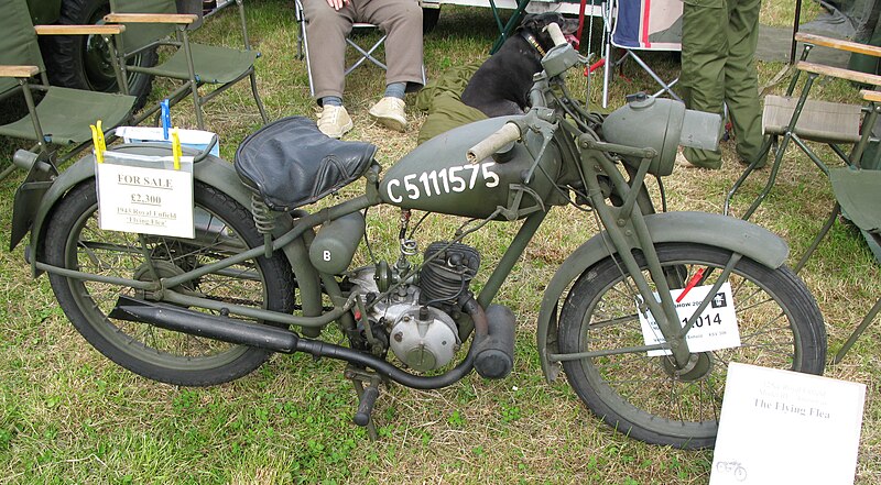 File:Royal Enfield WDRE motorbike 2009.jpg