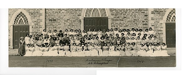 One hundred girls and women during the centennial of the parish, 1848-1948 Saint Prosper 1948 000.jpg