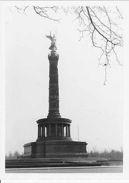 File:Siegessäule 1962.jpg