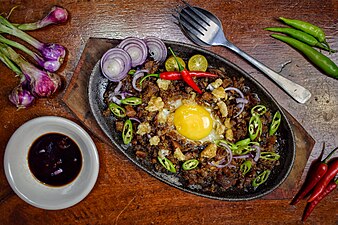 Crunchy Pork Sizzling Sisig. Photograph:Ej Afable (CC BY-SA 4.0)