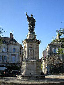 Monument to Bernard of Clairvaux at Dijon, France. Statue St Bernard de Clairvaux Dijon 03.jpg