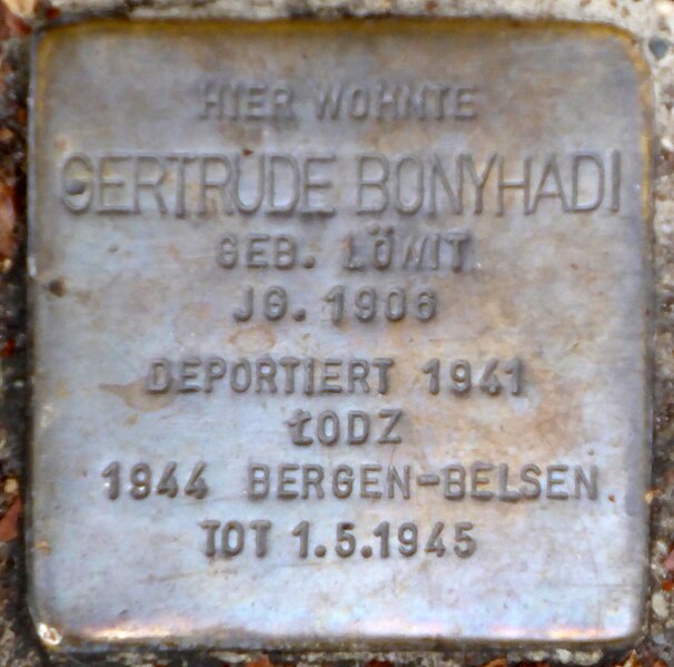 File:Stolperstein Salzburg, Gertrude Bonyhadi (Rainerstraße 4).jpg