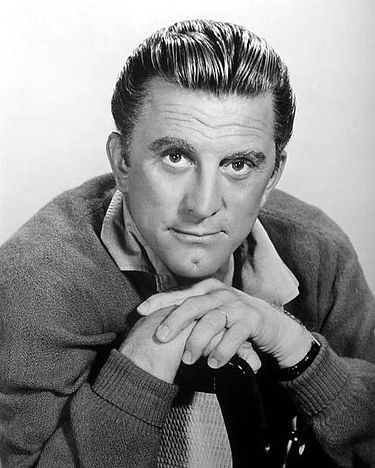 https://upload.wikimedia.org/wikipedia/commons/thumb/4/48/Studio_publicity_Kirk_Douglas.jpg/375px-Studio_publicity_Kirk_Douglas.jpg