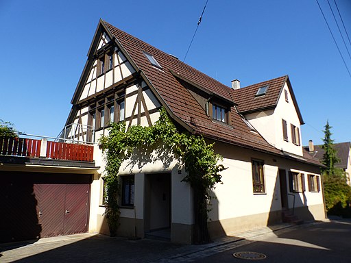 Stuttgart, Lonseer Straße 12, Wohnhaus