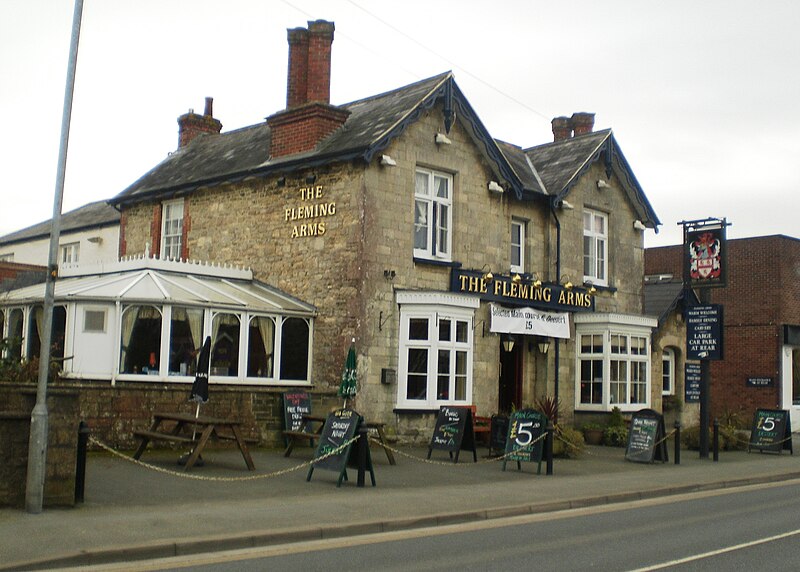 File:The Fleming Arms in Binstead.JPG