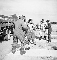 90 Squadron Fortress crew at RAF Polebrook before an attack on the German battleship Gneisenau at Brest, France