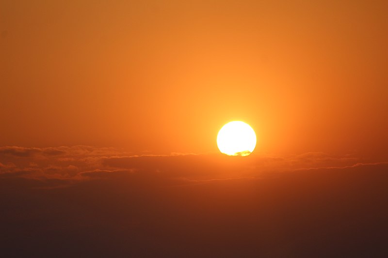File:The rise sun.jpg