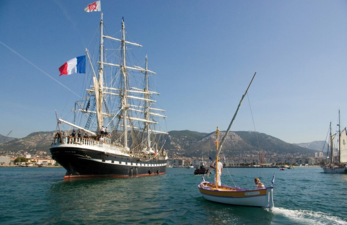 Le Belem à Toulon avec un pointu en 2013