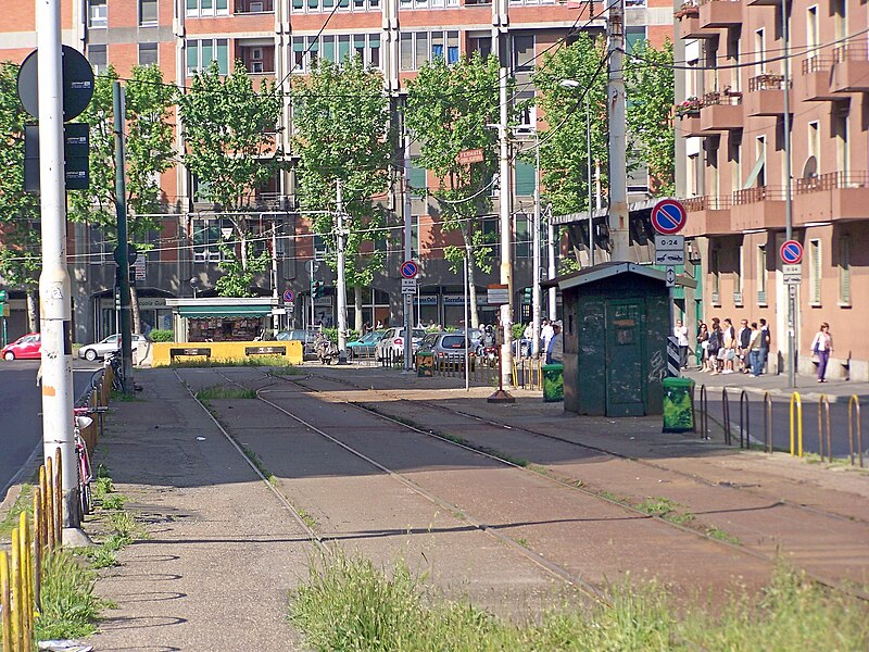 File:Tranvia Milano Limbiate raddoppio terminale Affori 20100521.jpg