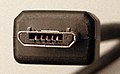 USB-2.0-Micro-B-Stecker (Nokia 5130) bei Stecker­netzteilen für Mobiltelefone verbreitet