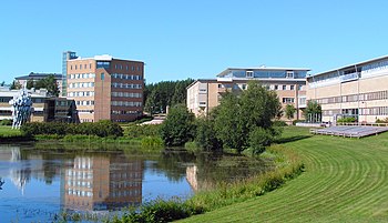 Umeå University Campus pond-2007-08-22.jpg