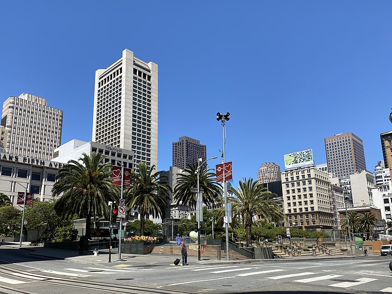 File:Union Square at Powell Street and Geary Street, San Francisco, May 21, 2020.jpg