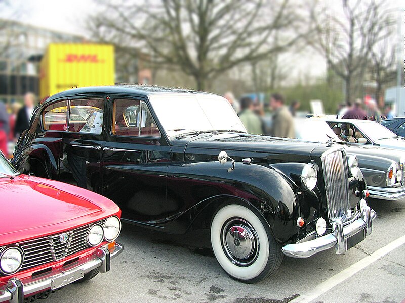 File:Vanden Plas Princess Limousine r.jpg