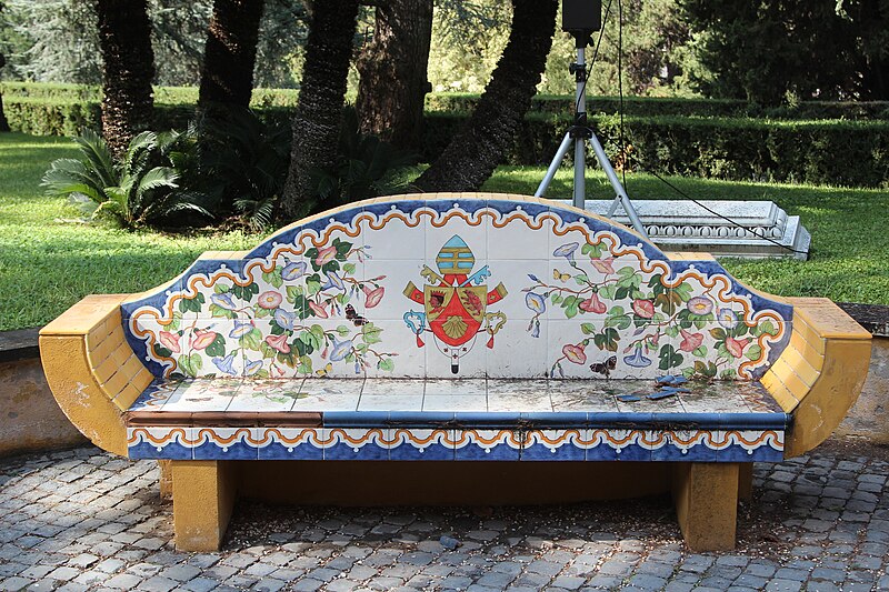 File:Vatican Gardens 2020 P16 Bench with Coat of Arms of Benedictus XVI.jpg