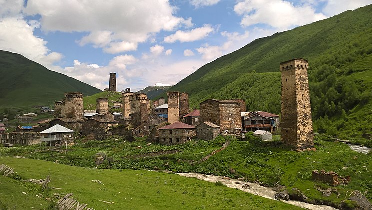 Грузия в далеком прошлом. Грузия Самегрело Сванетия. Ушгули башни. Сванские башни Грузия. Сванетия Лентехи.