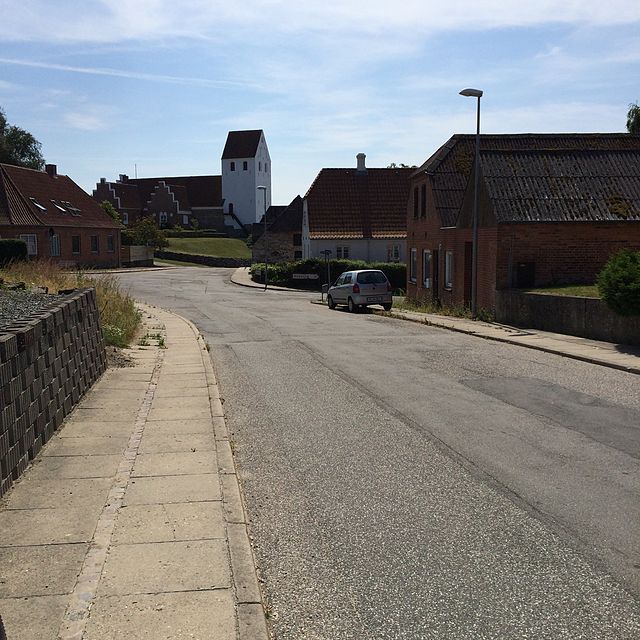 Gadeparti fra Visborg. Baggrunden ses Visborg Kirke.