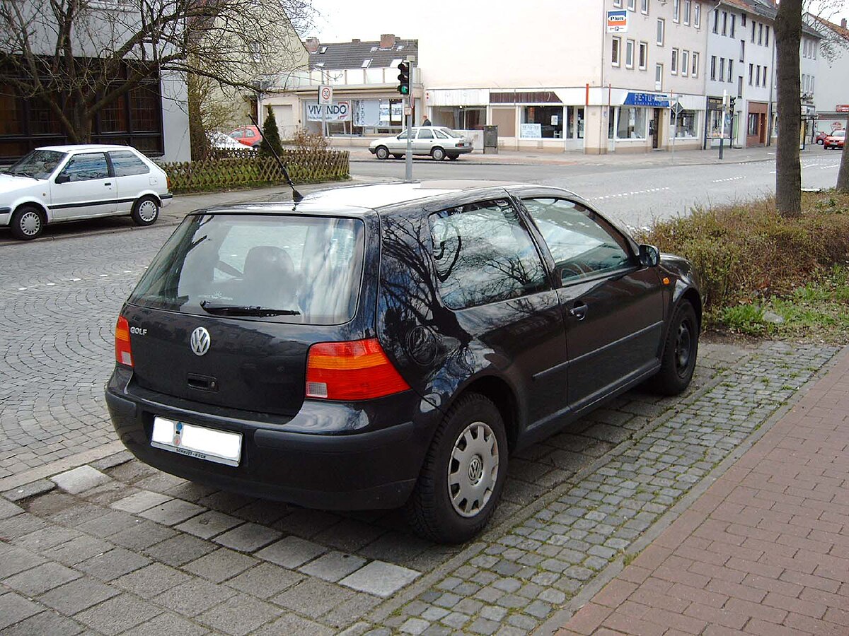 File:Volkswagen Golf 1.JPG - Wikimedia Commons