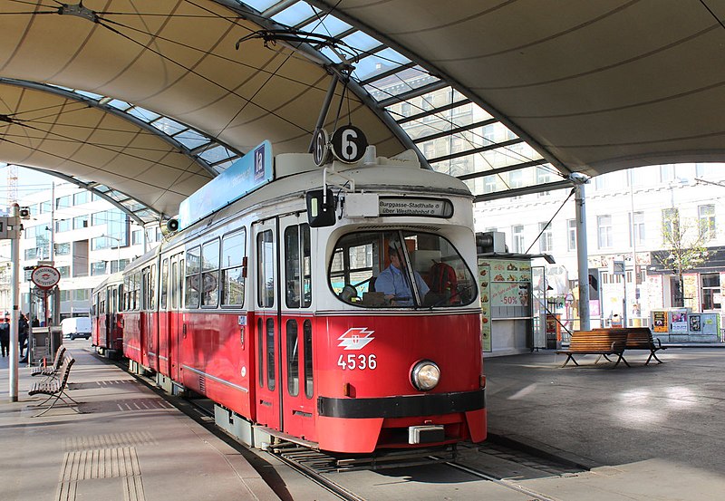 File:Wien-wiener-linien-sl-6-1080464.jpg