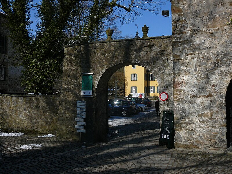 File:Wuppertal Lüntenbecker Weg 0017.jpg