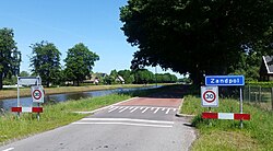 South-western entrance to the town on Stieltjeskanaal