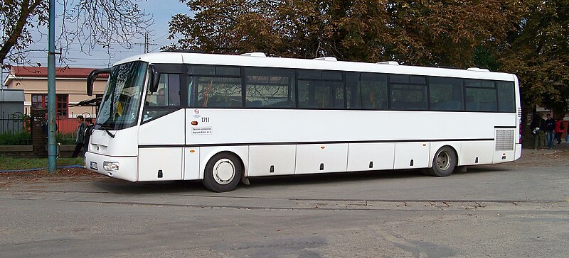 File:Český Brod, autobus OAD Kolín číslo 1711.jpg