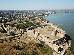 Bilhorod-Dnistrovskyita, etualalla Akkermanin linnoitus.