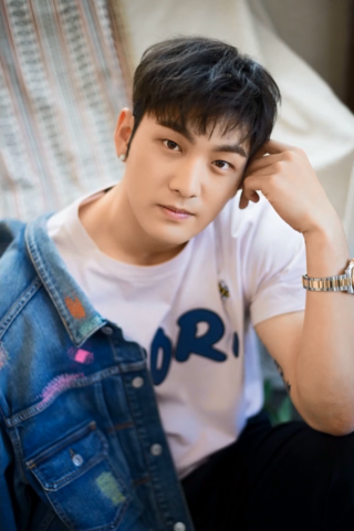 <span class="mw-page-title-main">Baekho (singer)</span> South Korean singer