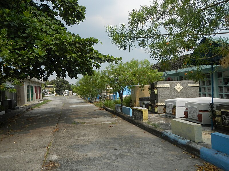 File:0508jfCaloocan City Rizal La Loma Cemetery Landmarksfvf 11.JPG