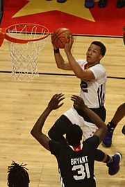 20150401 MCDAAG Jalen Brunson drives to the hoop (3).JPG