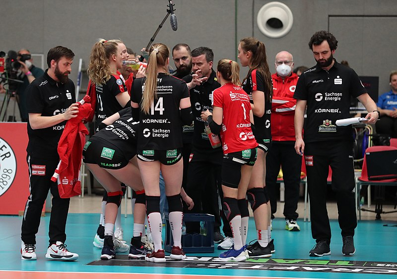 File:2021-04-24 Dresdner SC 1898 gegen Allianz MTV Stuttgart (Play-off-Finale Frauen Volleyball-Bundesliga) by Sandro Halank–087.jpg