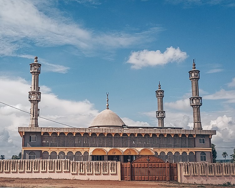 File:A mosque at Omupo, Kwara State, Nigeria.jpg