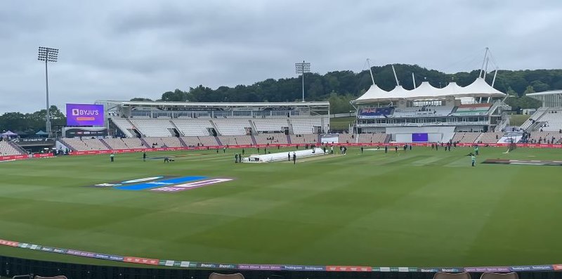 File:Ageas bowl before the start of the play on day 6.jpg