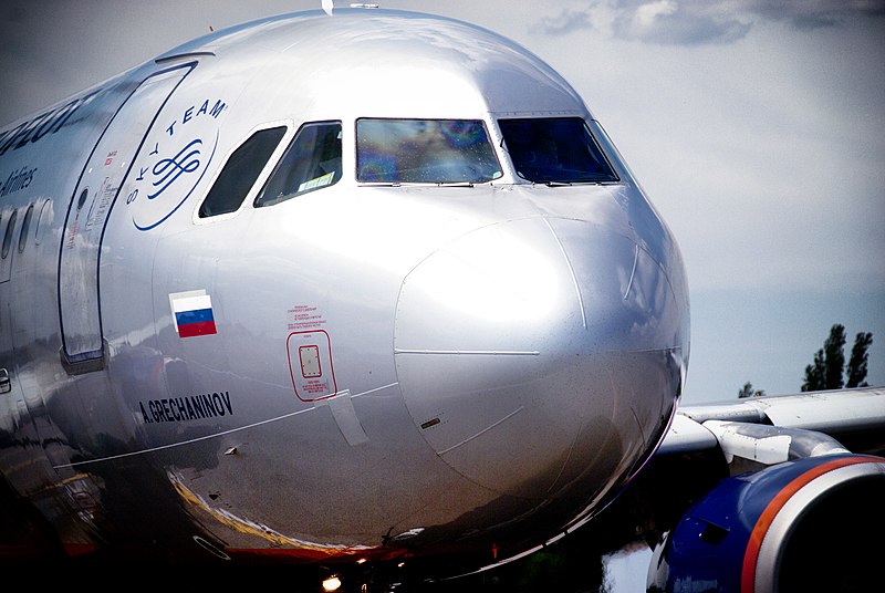 File:Airbus A319 in Volgograd 4.jpg