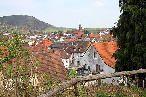 Albersweiler 02 von Bergkirche mit St Stephan 2019 gje