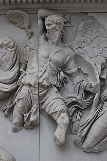 Ouranos na vlyse na Pergamonskom oltári (gigantomachia).